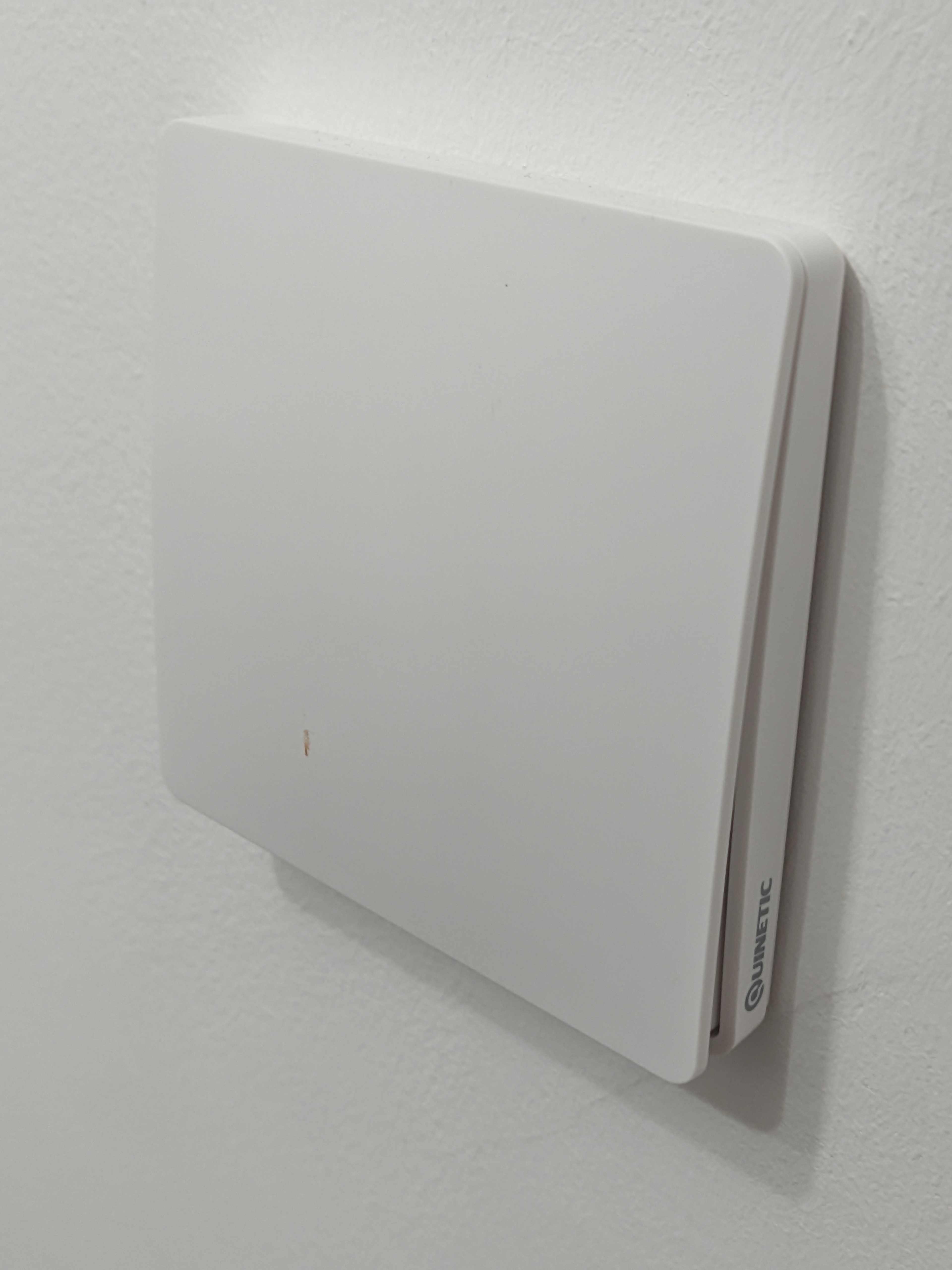 A Quinetic Wireless switch