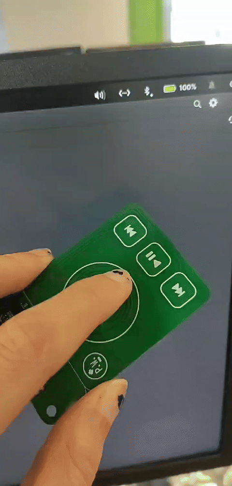 GIF sshowing scrolling the wheel changing volume on my laptop